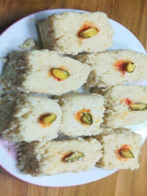 সাদা ছানা মিস্টি